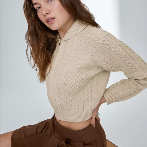 Aritzia Sunday Best Gigi Zip-Up Cardigan Sweater - Picture 3 of 6